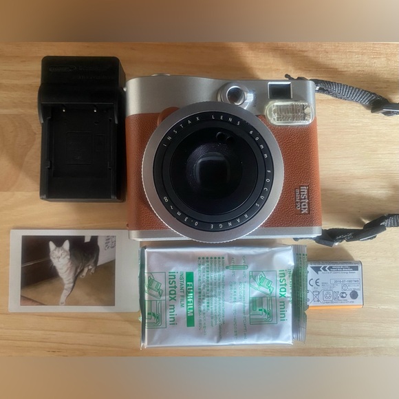 Fujifilm INSTAX Mini 90 Neo Classic Fuji Instant Camera EUC Fuji - Picture 13 of 13